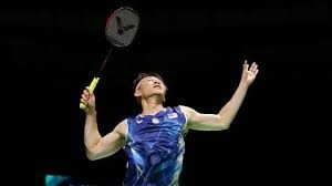 孤独的博弈：为什么高手往往喜欢独自坐在桌角？（独坐桌角的秘密：高手为何偏爱孤独较量？）