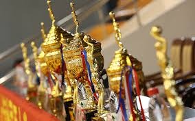 芝加哥小熊队明星莱恩·桑德伯格凭借出色的二垒防守与打击，荣膺国联 MVP